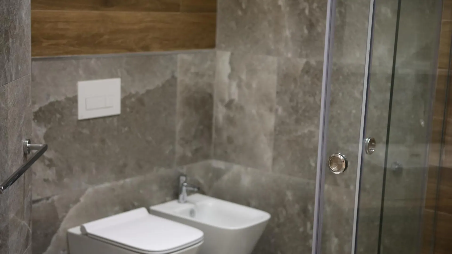 Azure Sea Apartments Sarande