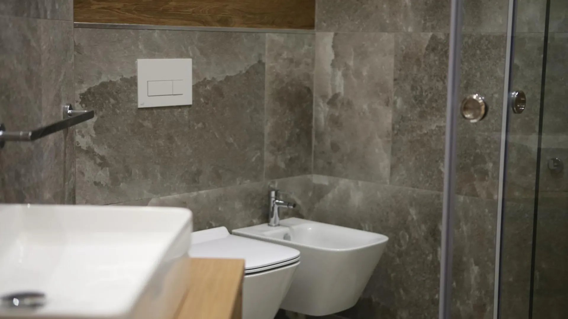 Azure Sea Apartments Sarande
