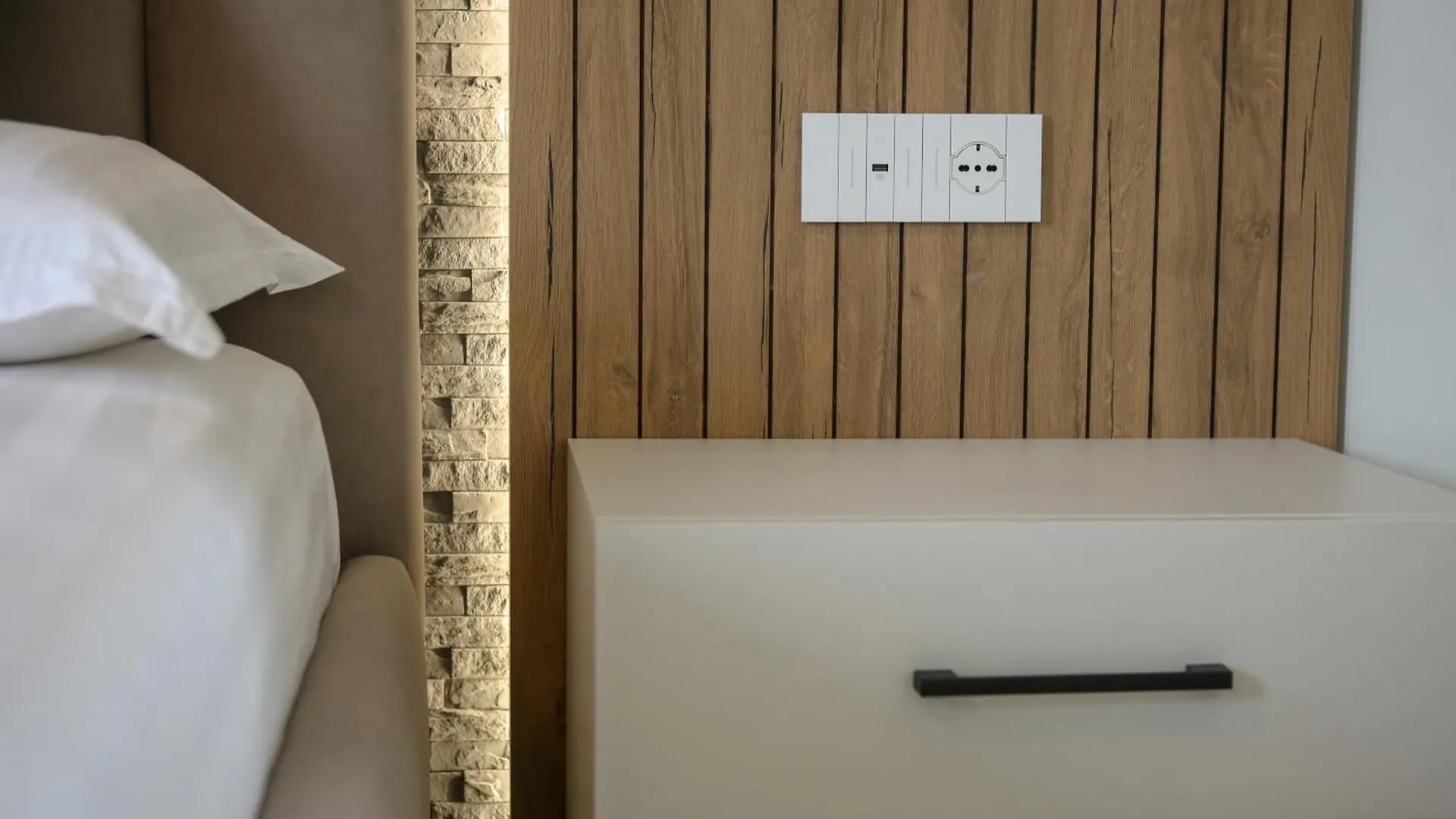 Azure Sea Apartments Sarande